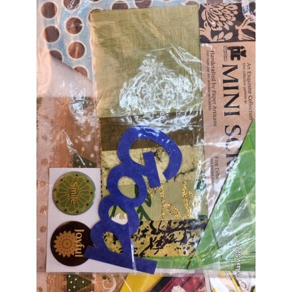 America & Dog-Themed Sticker & Paper Craft Lot Bundle Ephemera Scrapbooking - Picture 12 of 16